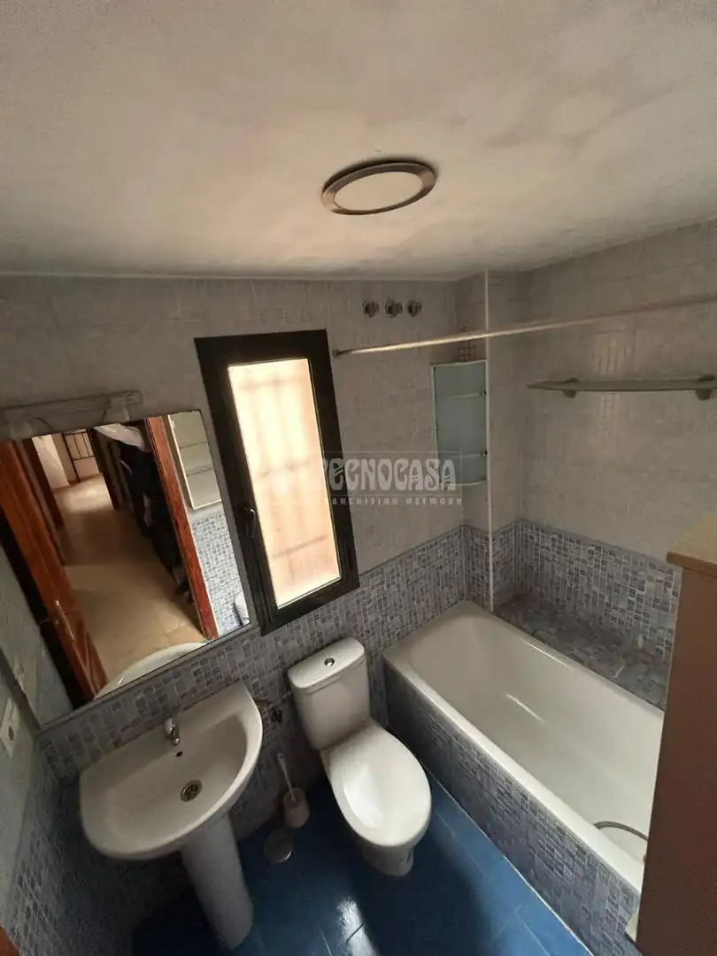 Bathroom of Detached homes for sale in Sevilla  with Terrace