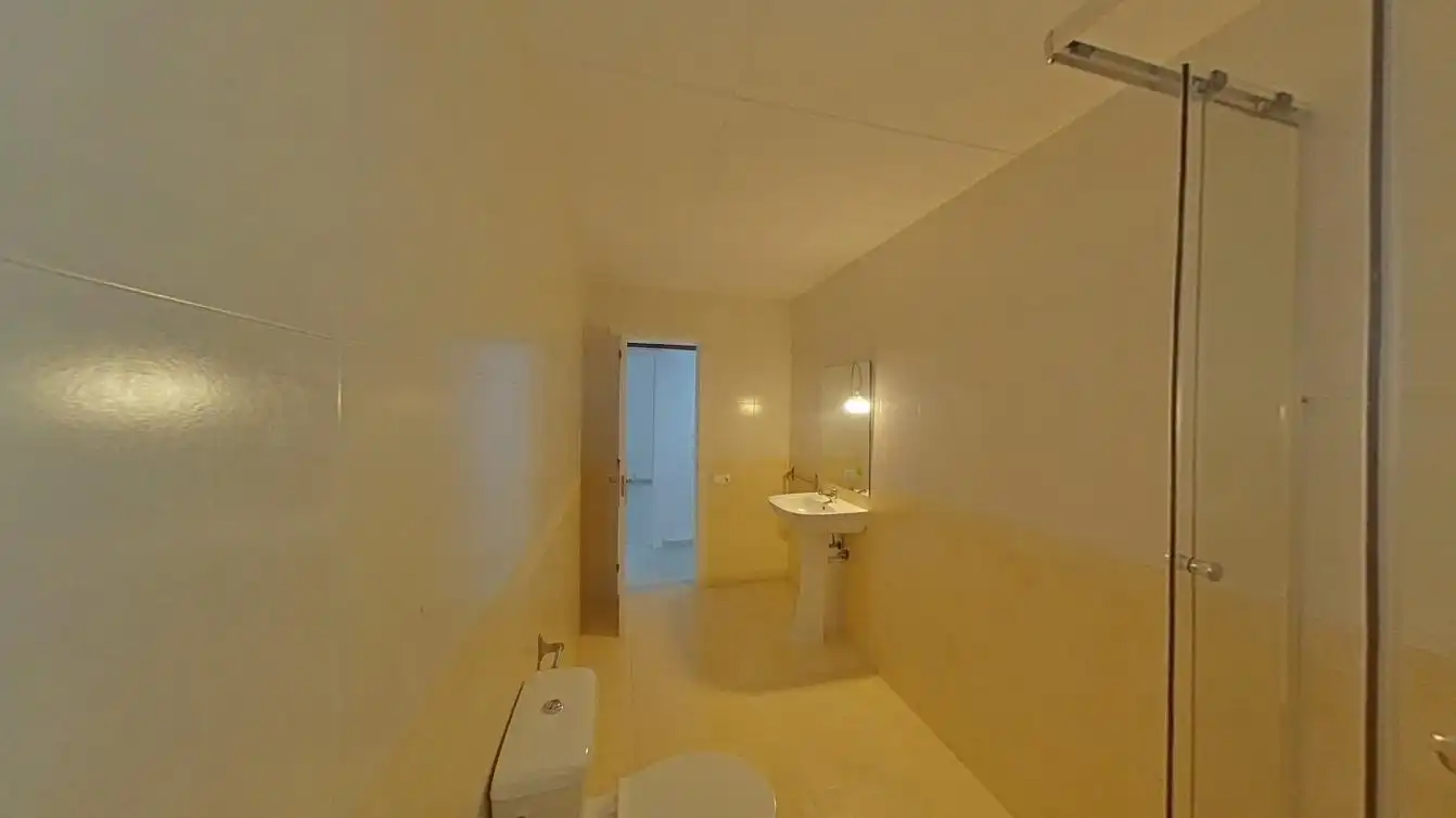 Baño de Piso en venta en Sant Boi de Llobregat con Balcón