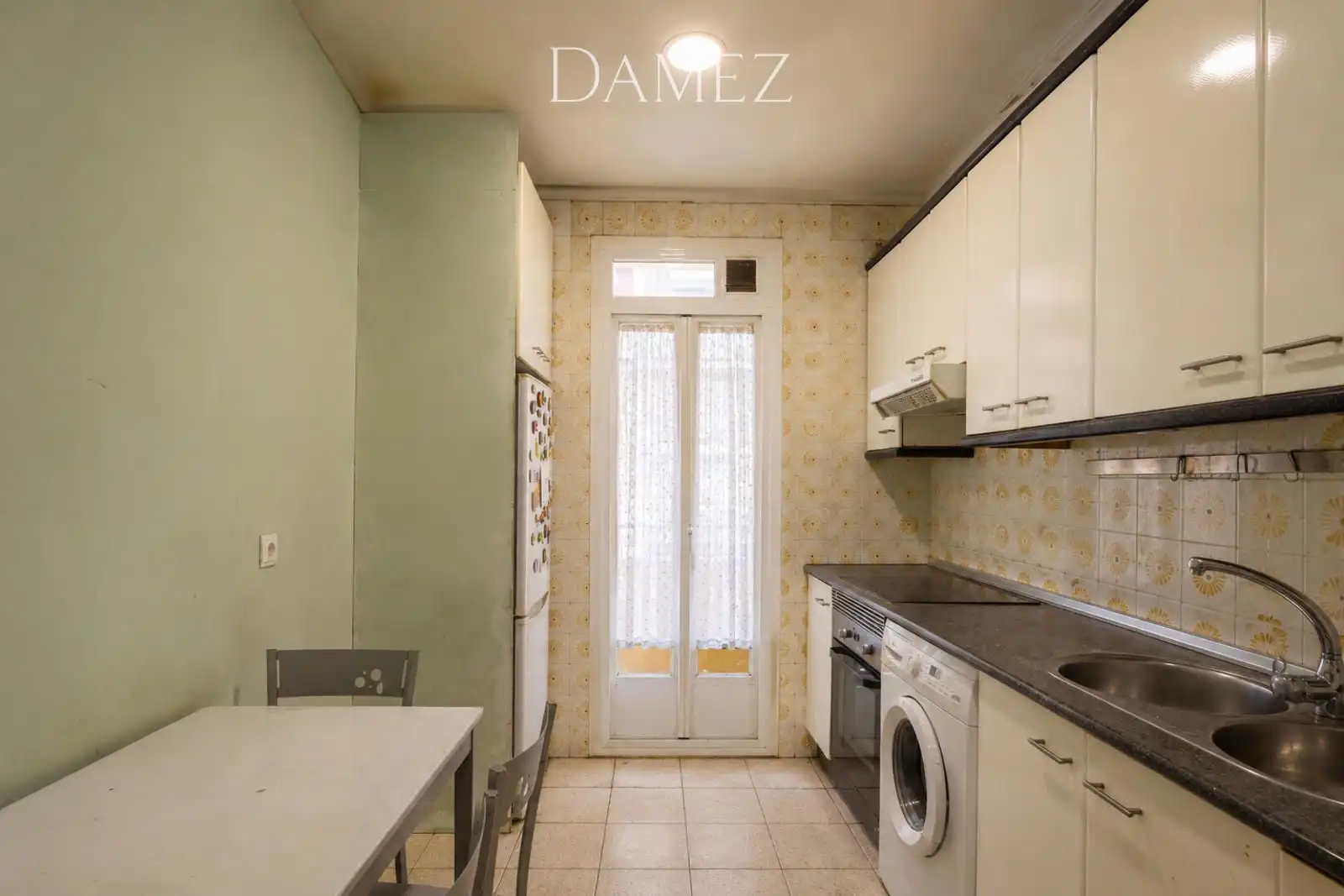 Küche von Wohnung zum Verkauf in Madrid