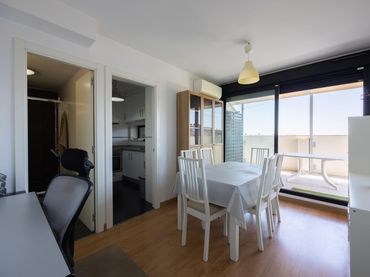 Penthouse with pool to rent in Calle Martín Muñoz de las Posadas