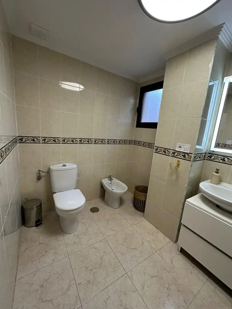 Bany de Apartament en venda en Benidorm amb Aire condicionat