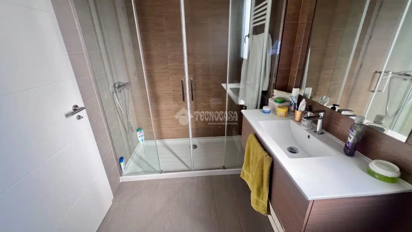 Baño de Piso en venta en Alcalá de Henares con Terraza