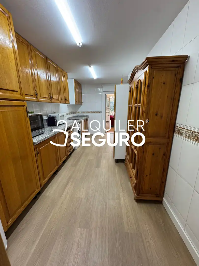Cocina de Piso de alquiler en Málaga con Aire acondicionado, Terraza y Amueblado