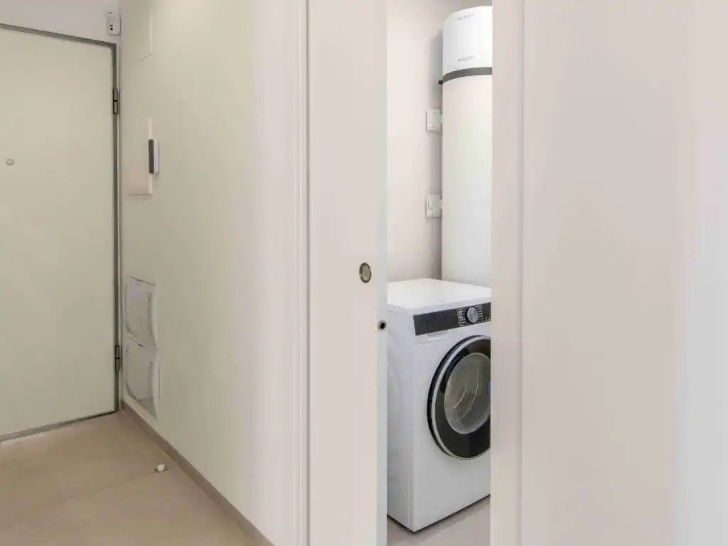 Dormitori de Apartament en venda en Finestrat amb Jardí privat i Piscina