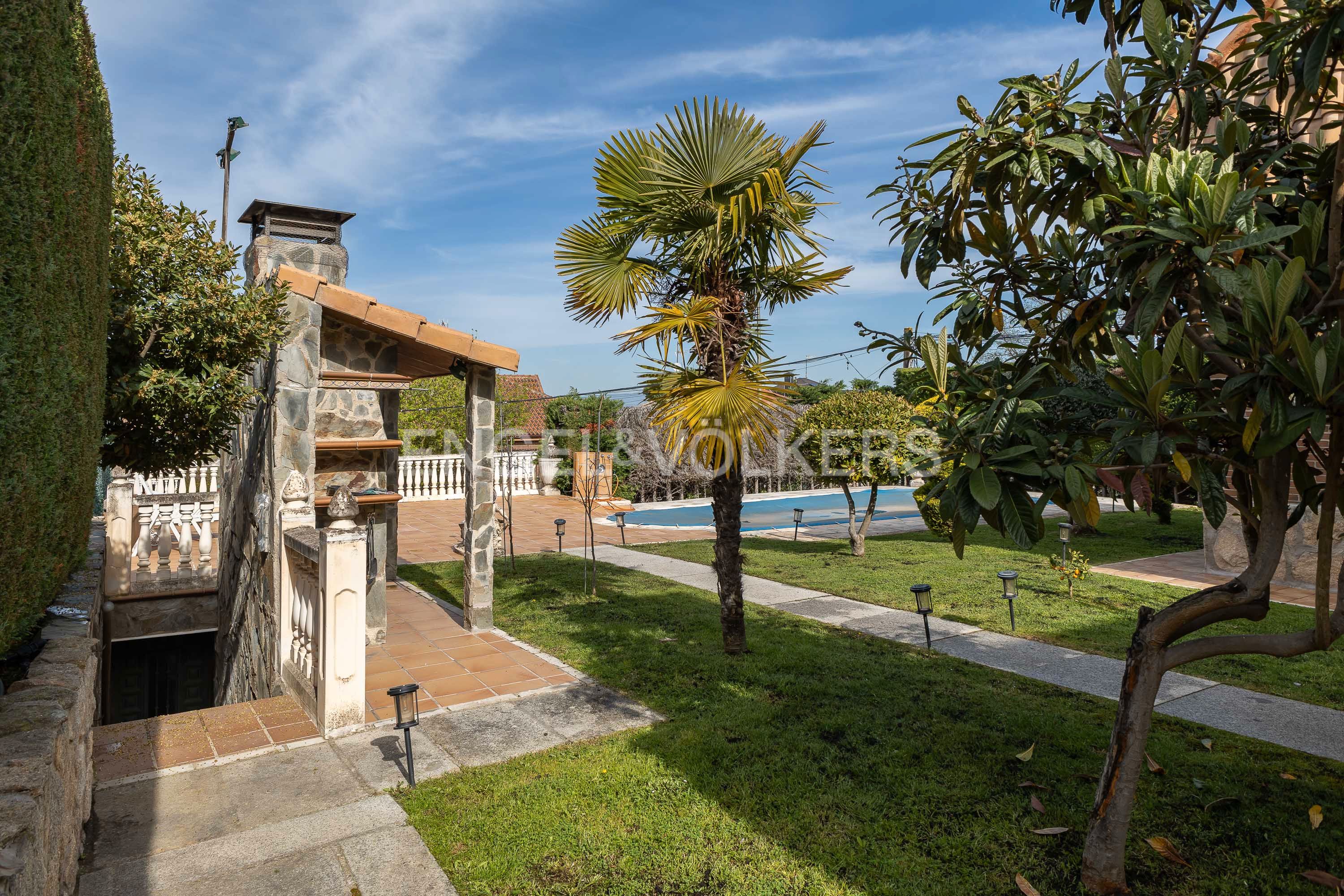 Jardí de Casa o xalet en venda en Móstoles amb Aire condicionat, Calefacció i Jardí privat