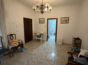 Casa amb balcó en venda a Cantillana