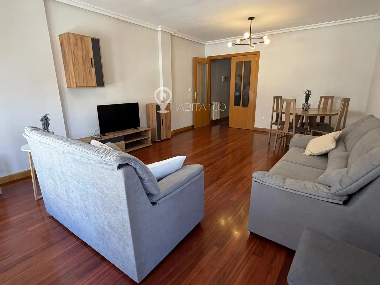 Sala de estar de Piso para compartir en Cuenca con Calefacción, Terraza y Amueblado