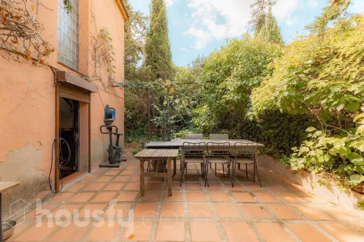 Jardí de Casa o xalet en venda en Vallirana, Barcelona