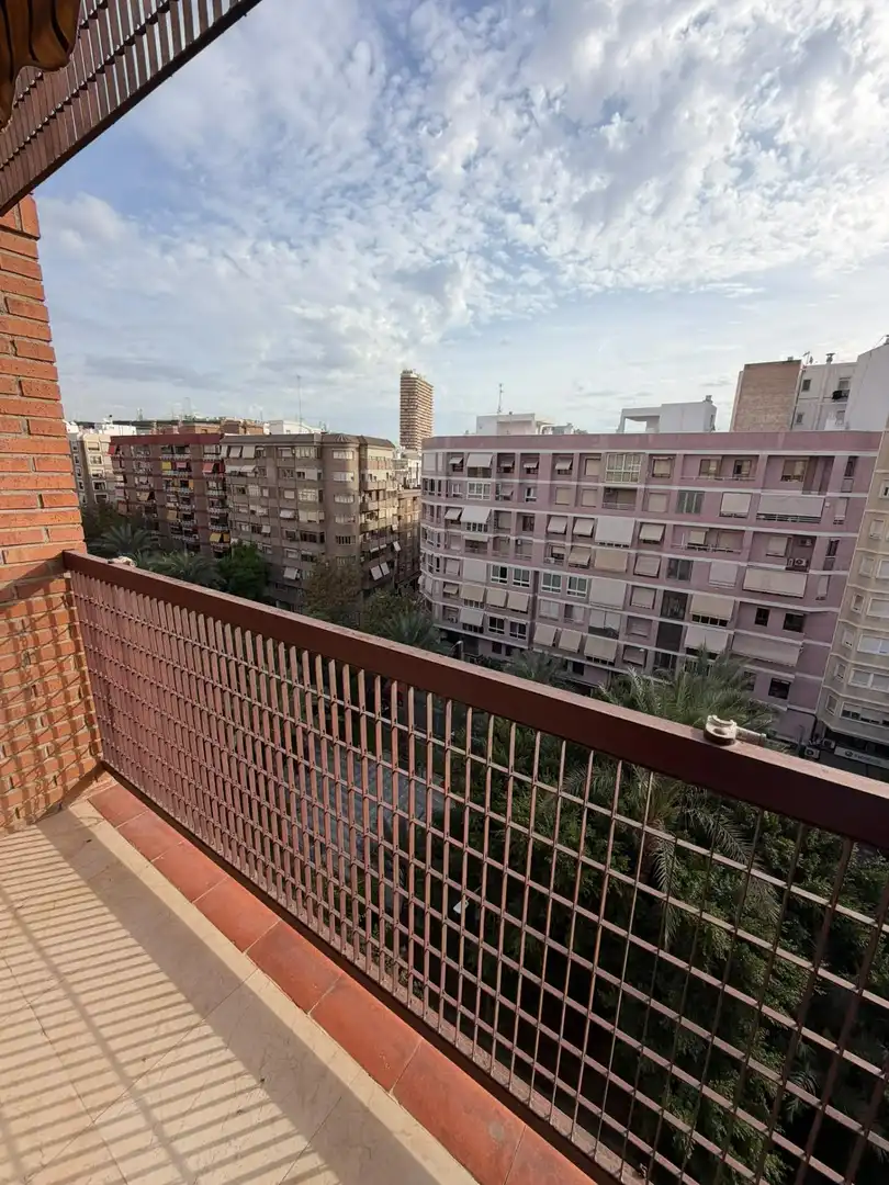 Terrasse von Wohnung zur Miete in Benalúa - Babel