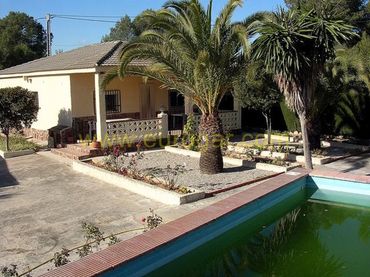 Villa con piscina in vendita a Vilamarxant