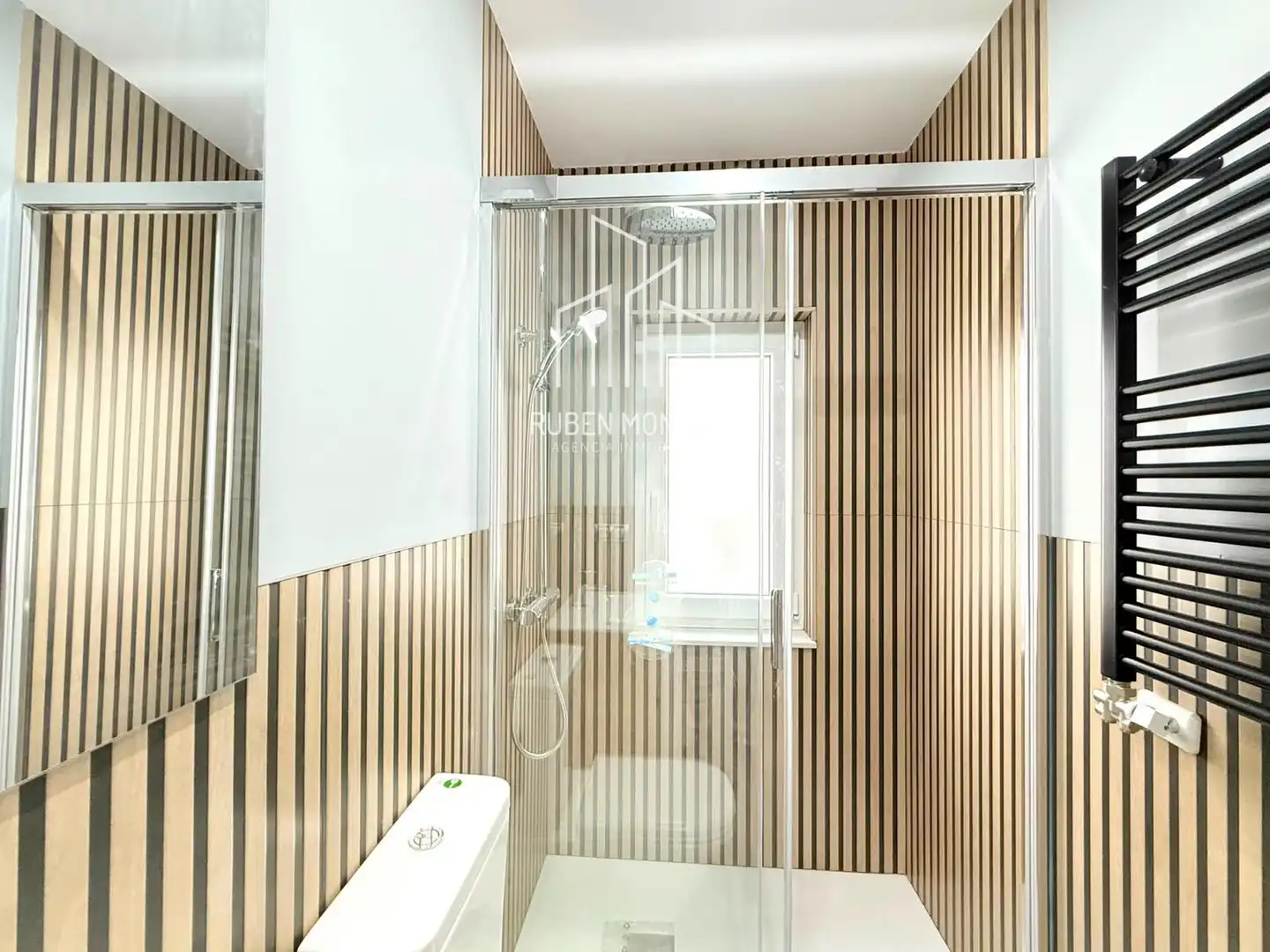 Baño de Piso de alquiler en Salamanca con Calefacción, Terraza y Amueblado