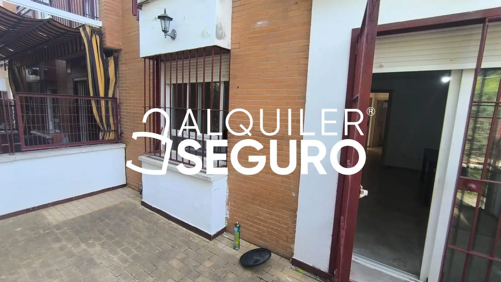 Vista exterior de Casa o chalet de alquiler en Bormujos con Terraza