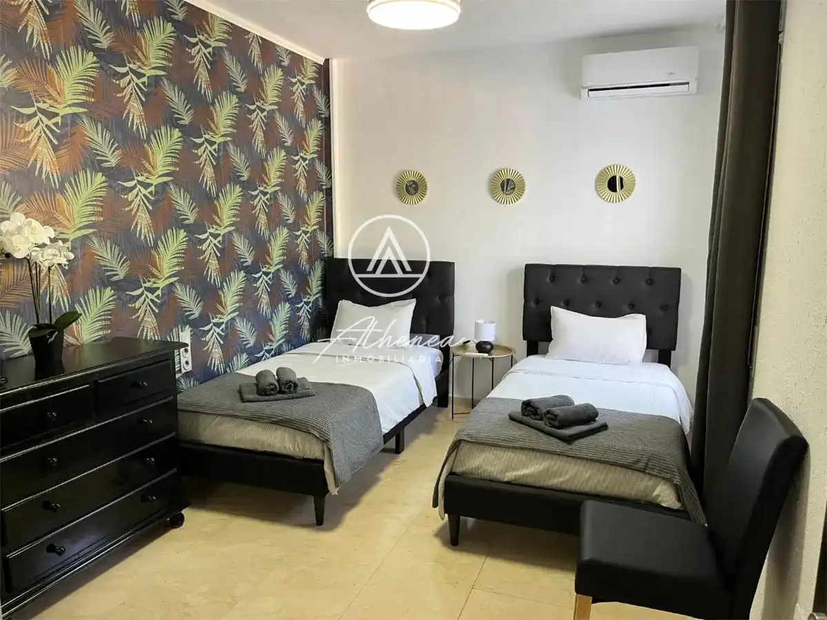 Habitación de Casa o chalet en venta en Roquetas de Mar con Aire acondicionado, Calefacción y Jardín privado