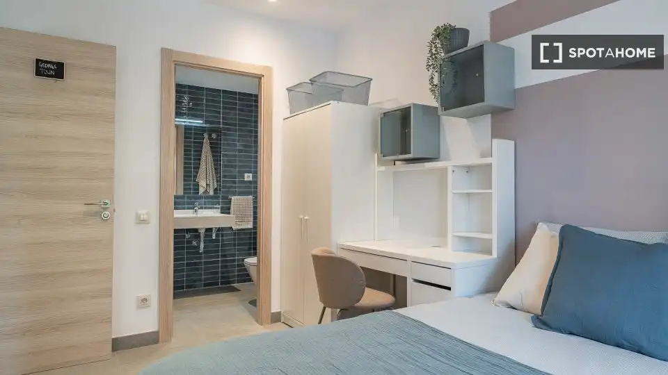 Habitació a Sants-Badal
