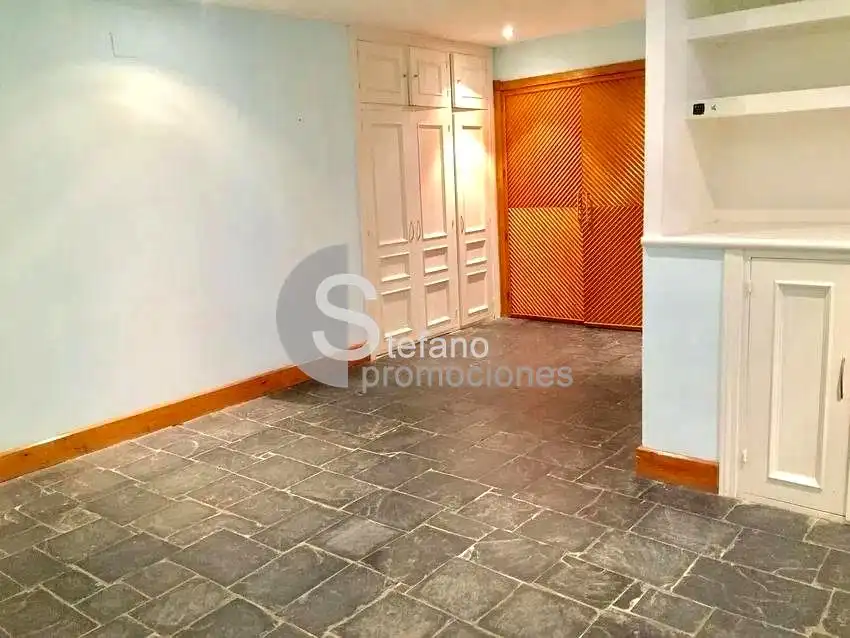 Casa adosada de alquiler en Málaga con Aire acondicionado, Jardín privado y Terraza