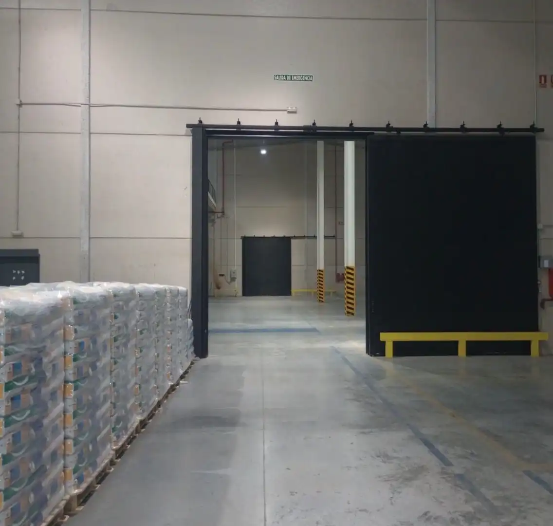 Industrial buildings for rent in Carmona