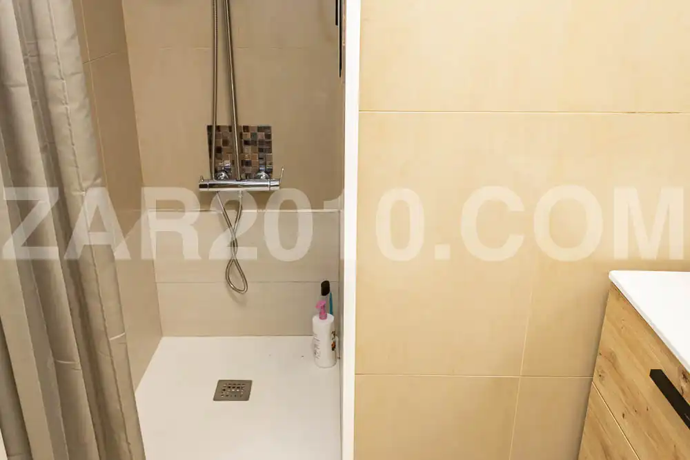 Baño de Piso en venta en Garrucha con Aire acondicionado, Terraza y Amueblado