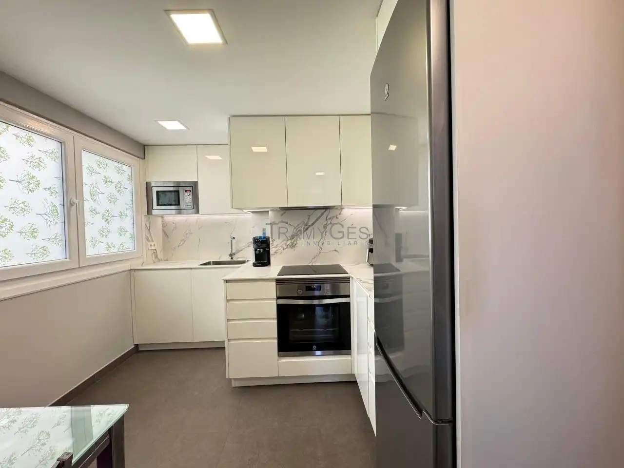 Cocina de Piso en venta en Vigo  con Calefacción, Terraza y Trastero