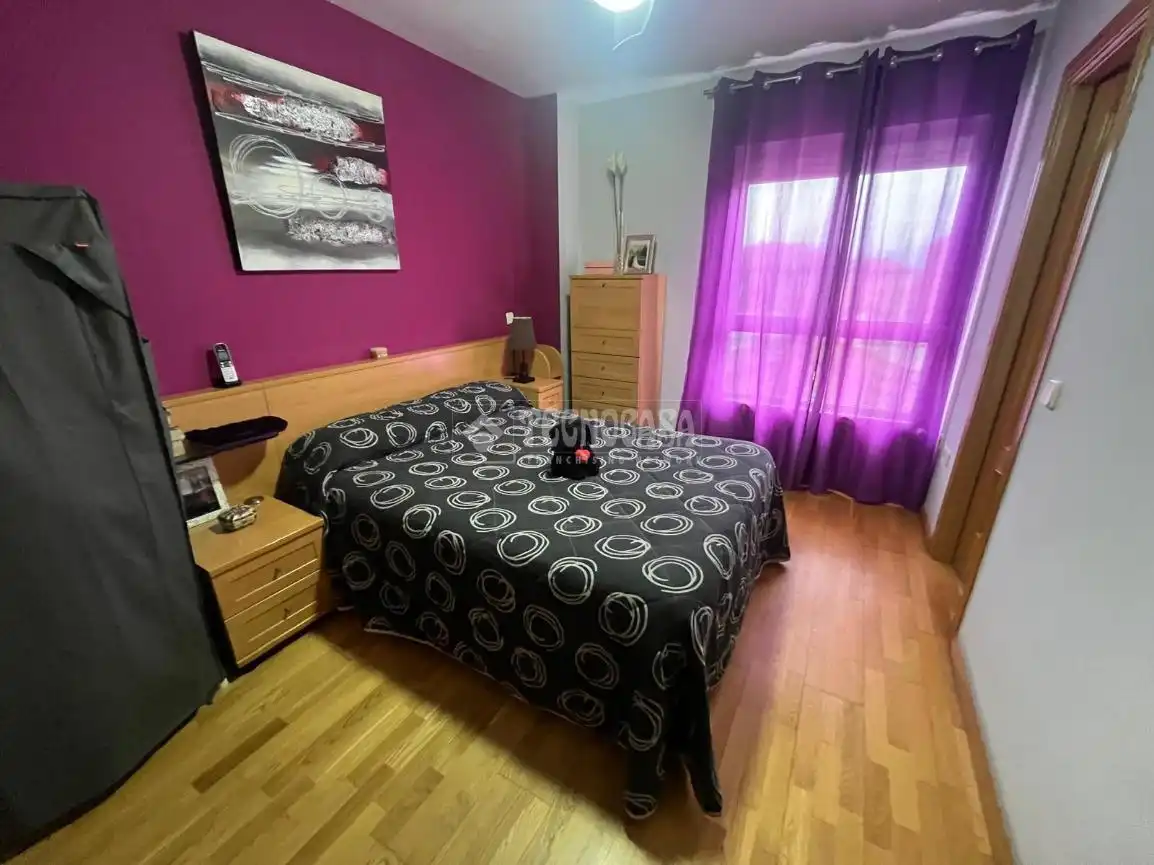 Habitación de Piso en venta en Humanes de Madrid con Calefacción, Trastero y Balcón