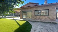 Exterior view of House or chalet for sale in L'Ametlla del Vallès  with Heating, Private garden and Terrace