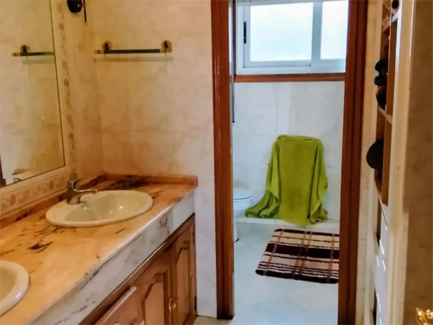 Bany de Casa o xalet en venda en Pontevedra Capital  amb Jardí privat, Traster i Piscina