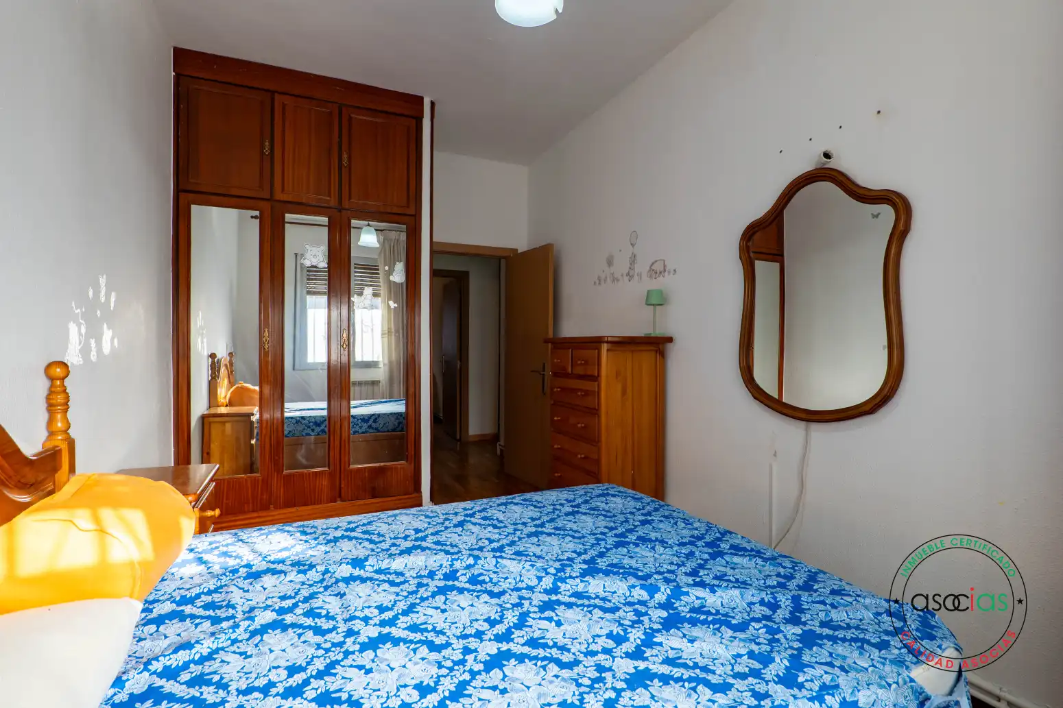 Dormitori de Pis en venda en Gijón  amb Calefacció i Parquet