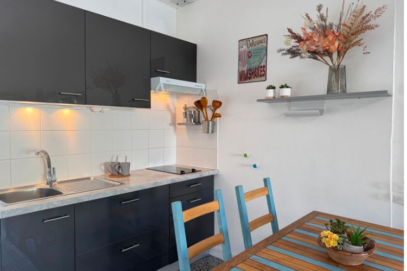 Cocina de Apartamento en venta en L'Escala con Amueblado