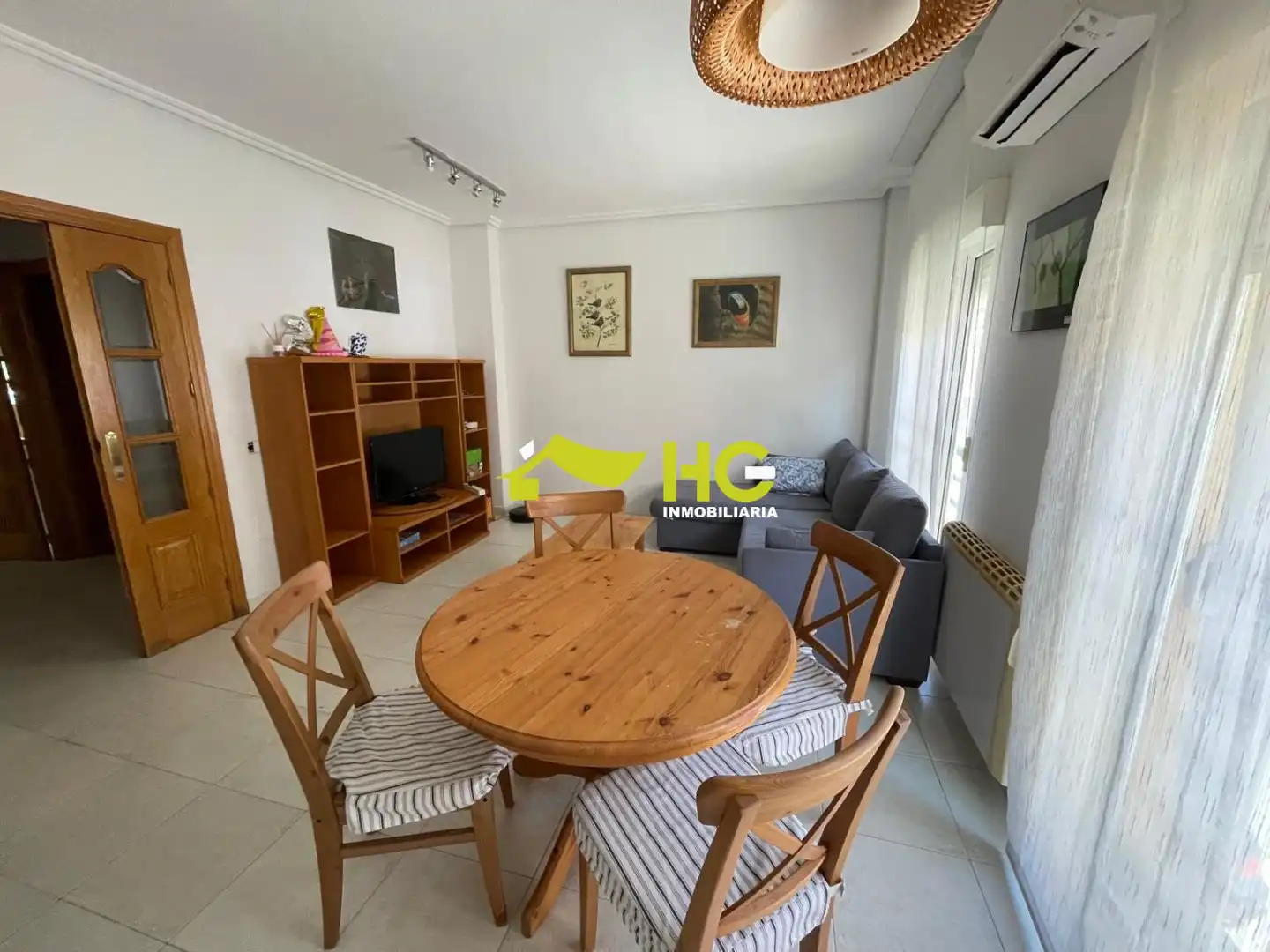 Sala de estar de Piso para compartir en Villaviciosa de Odón con Aire acondicionado y Calefacción