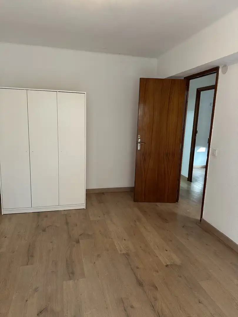 Bedroom of Flat for rent in Mislata  with Air Conditioner, Oven and Washing machine