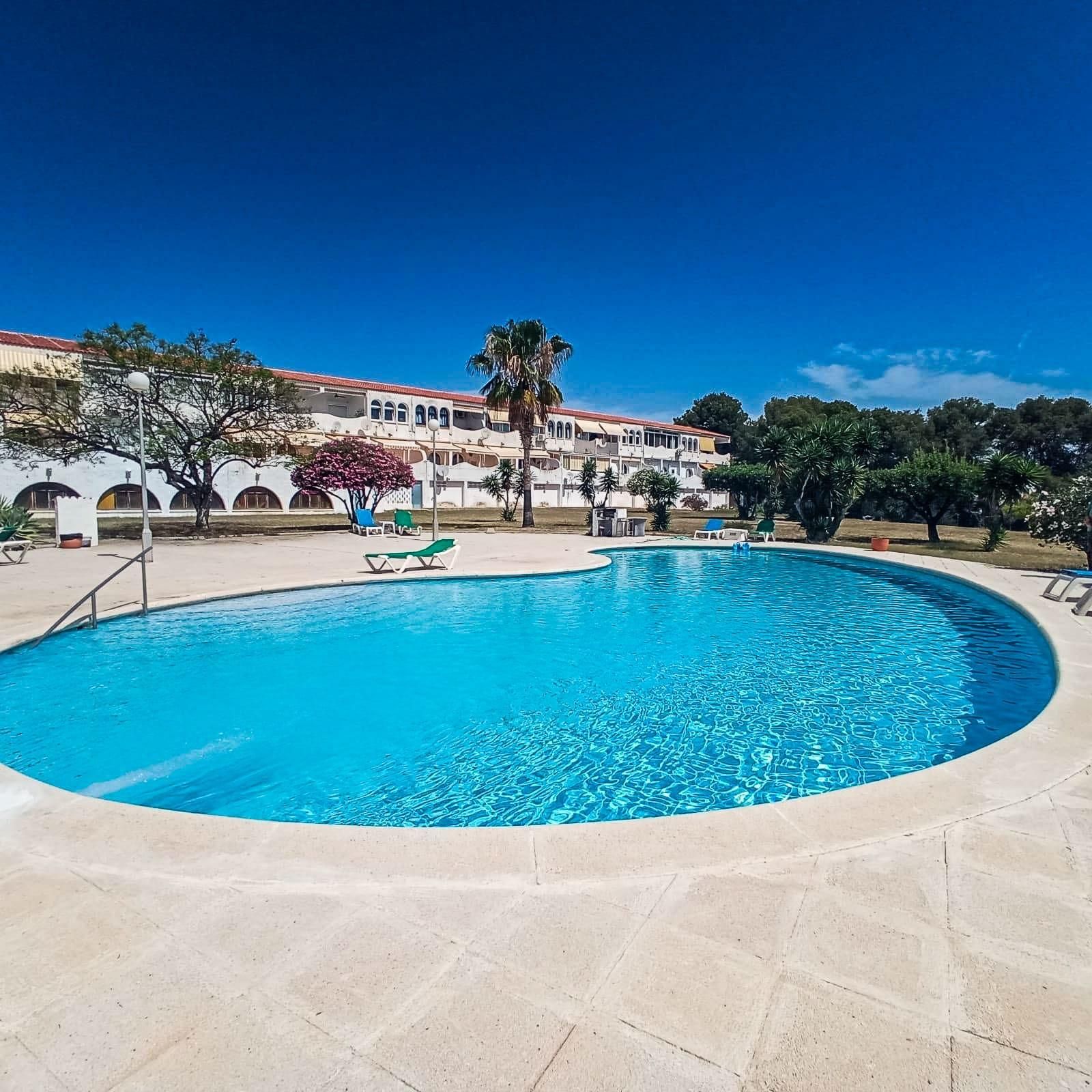 Piscina de Apartament en venda en La Nucia amb Aire condicionat, Terrassa i Traster