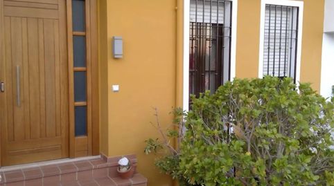 Foto 2 de Casa adosada en venda a Calle Azucena, 14, Jardin Lucena, Lucena