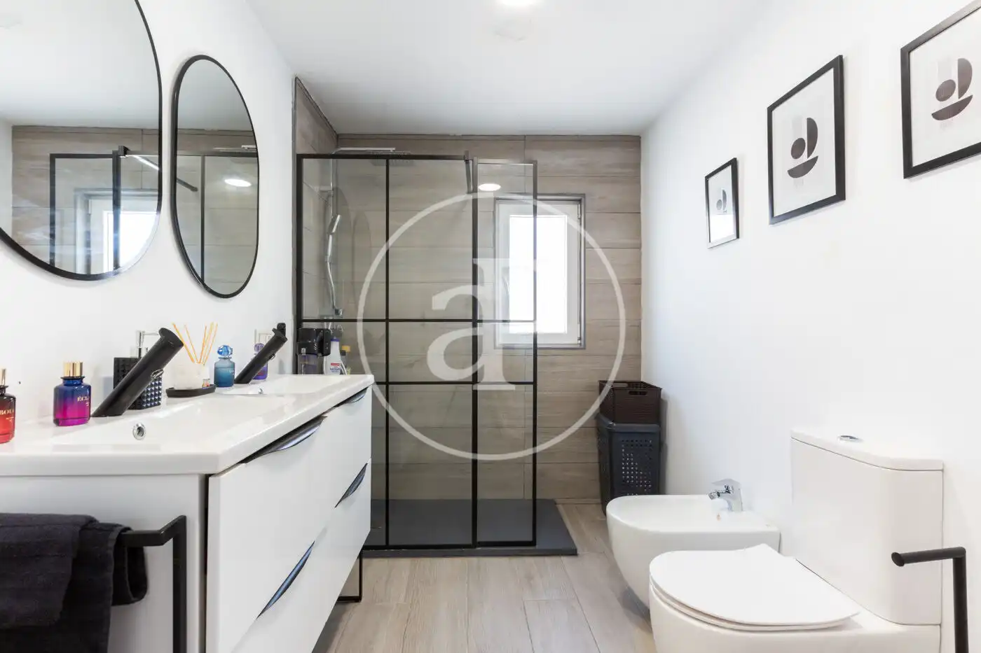 Baño de Casa o chalet en venta en La Pobla de Vallbona con Aire acondicionado, Jardín privado y Terraza