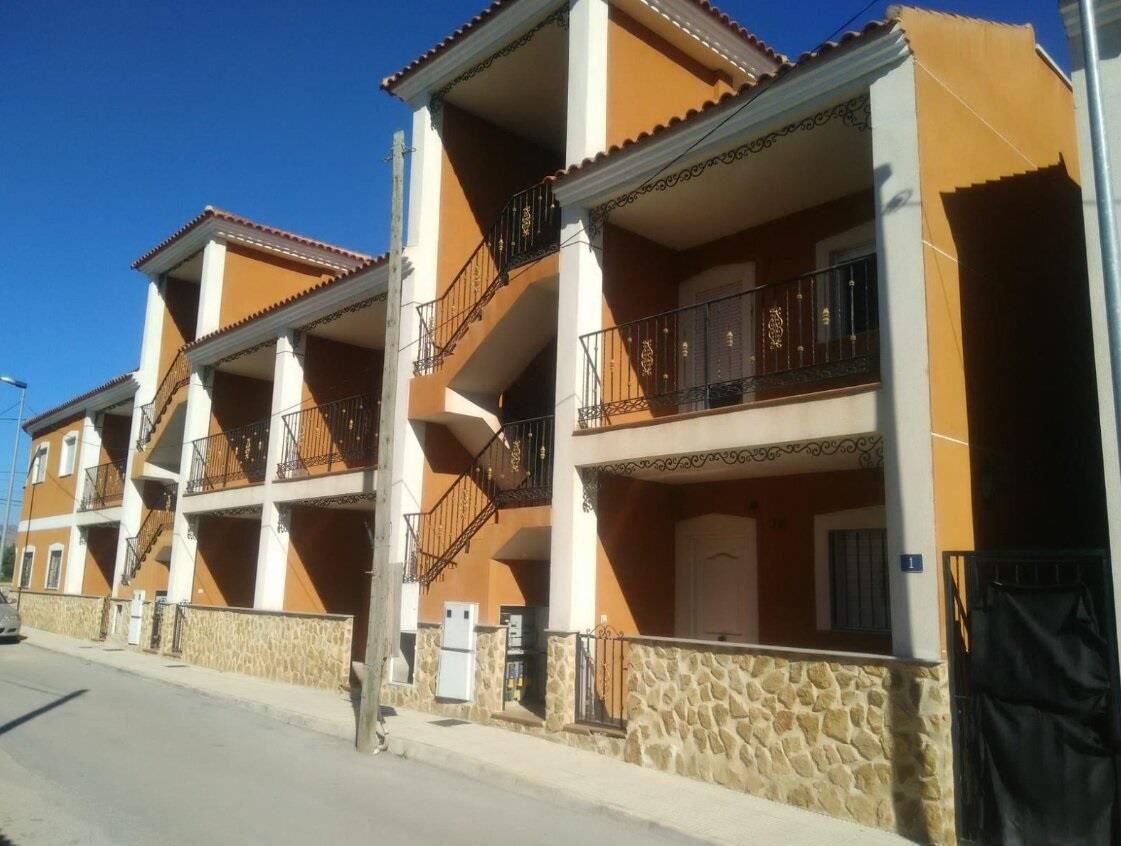 Vista exterior de Pis en venda en Orihuela amb Piscina