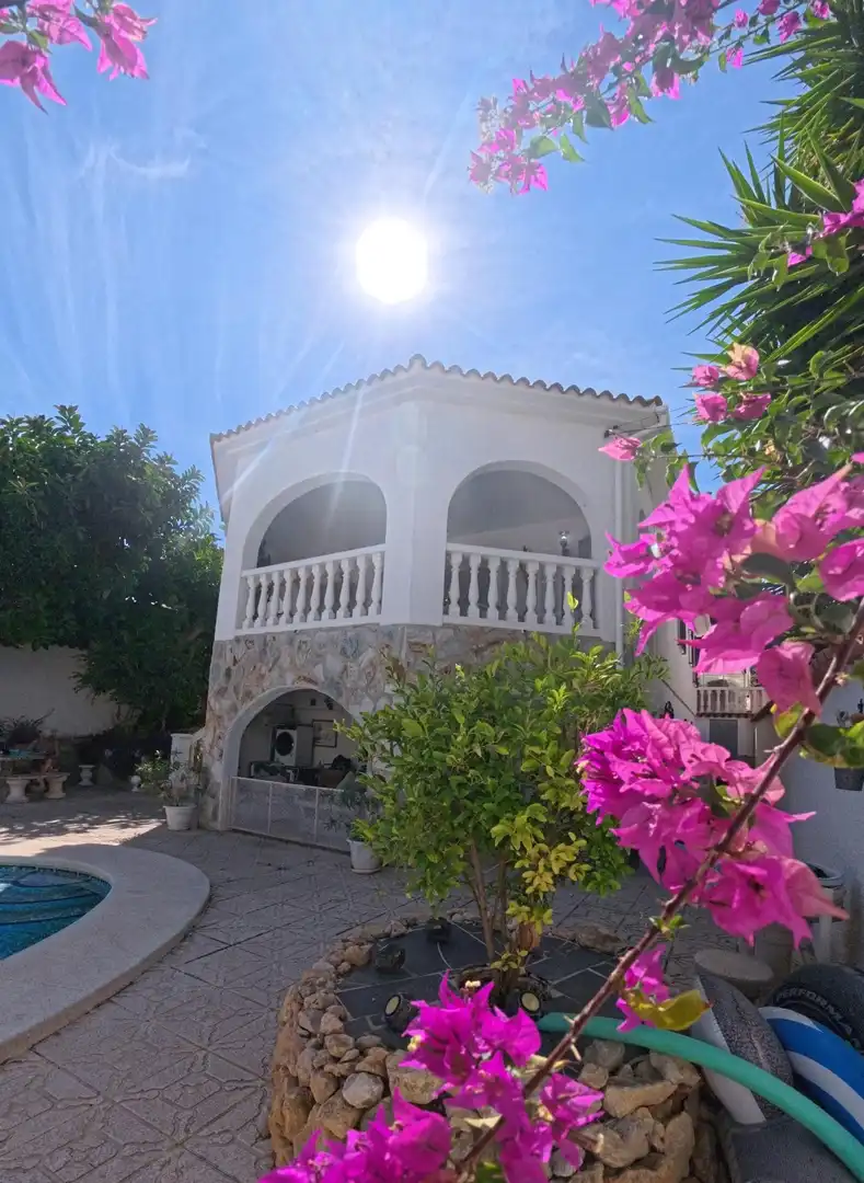 Villa mit Terrasse zum Verkauf in Escandinavia - Cautivador, imagen 3