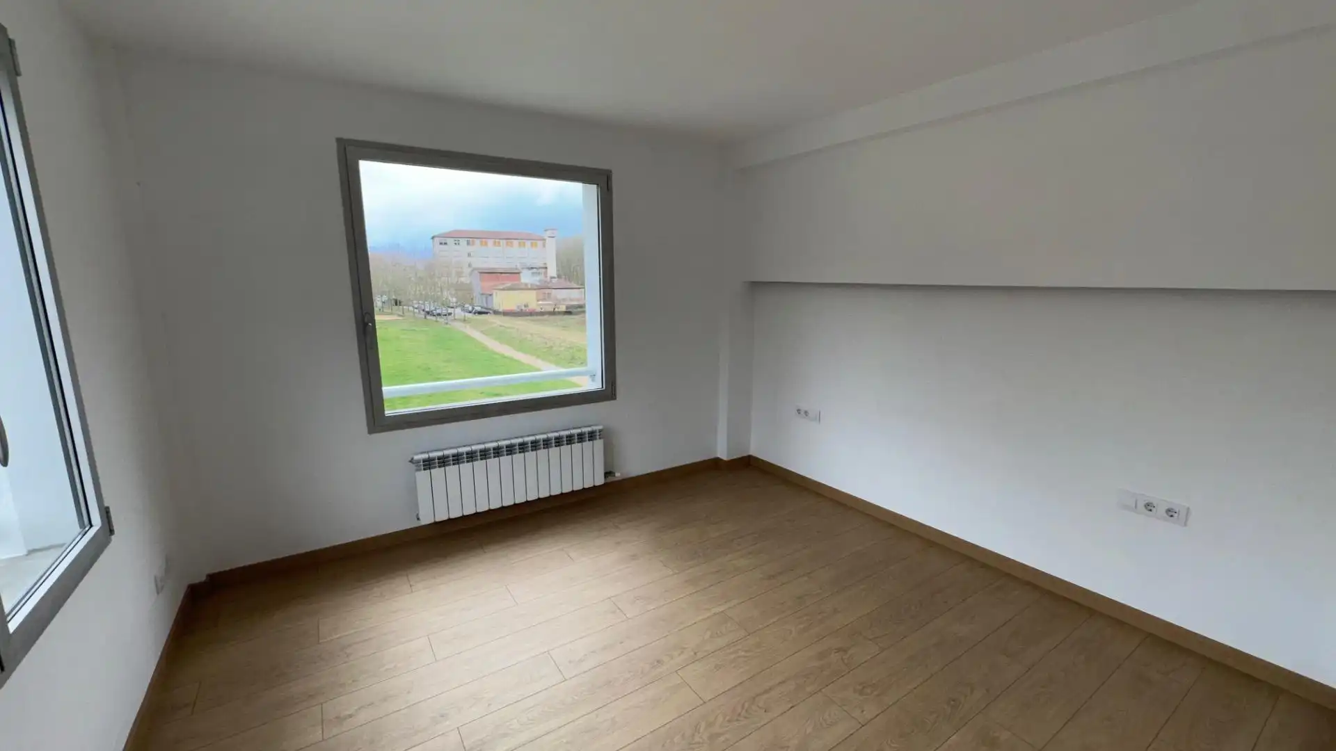 Habitación de Casa o chalet en venta en Sant Feliu de Pallerols con Parquet