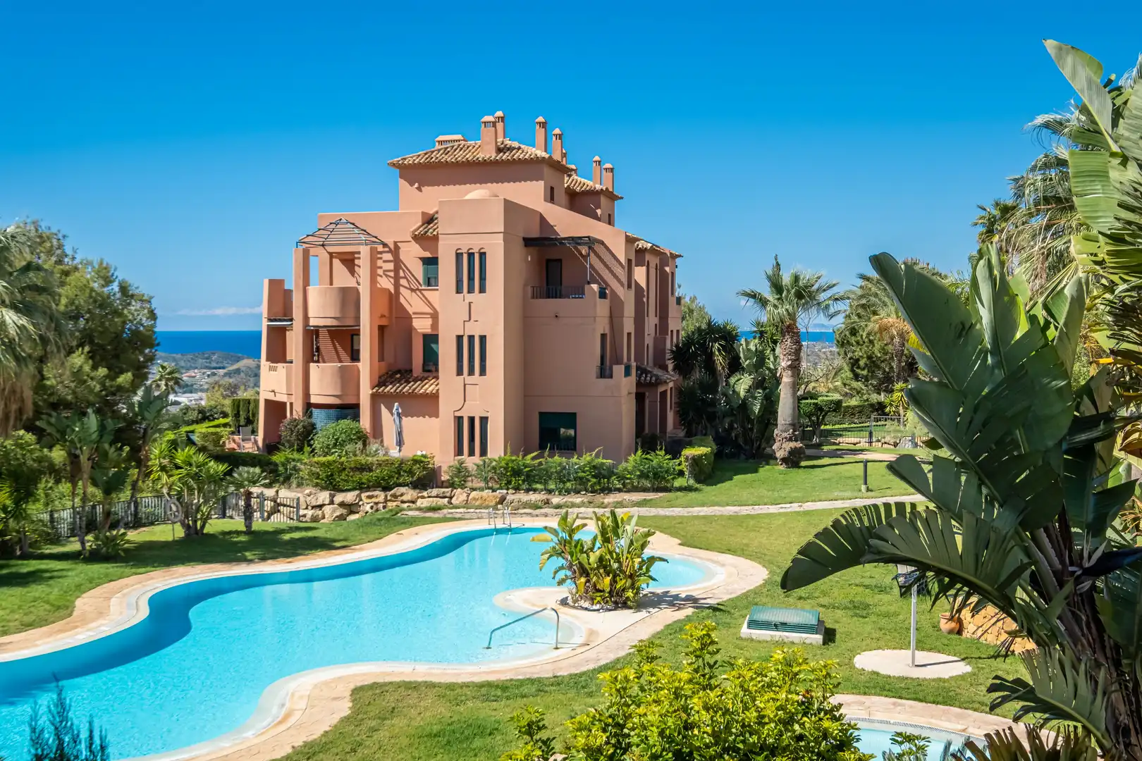 Vista exterior de Piso en venta en Finestrat con Trastero, Piscina y Piscina comunitaria