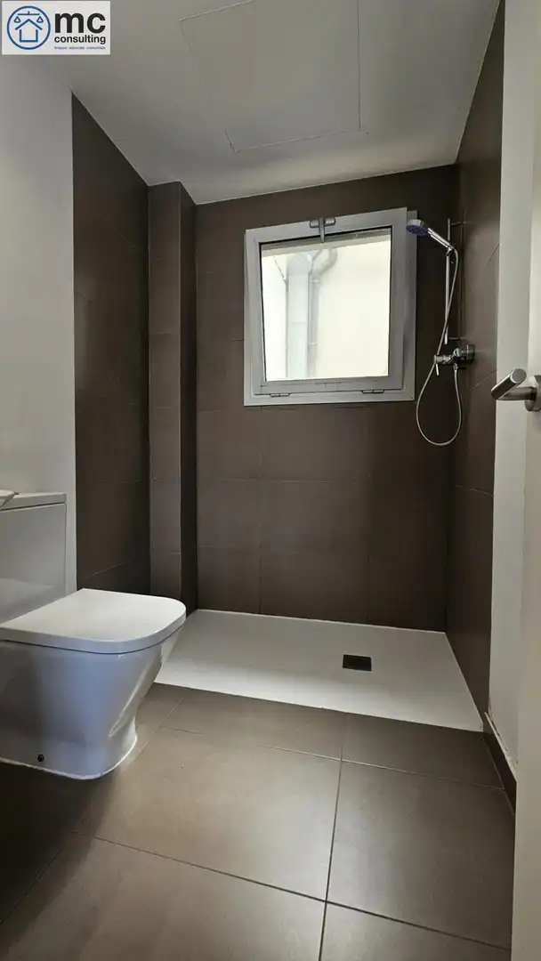 Bathroom of Duplexes for sale in Montserrat - El Passeig