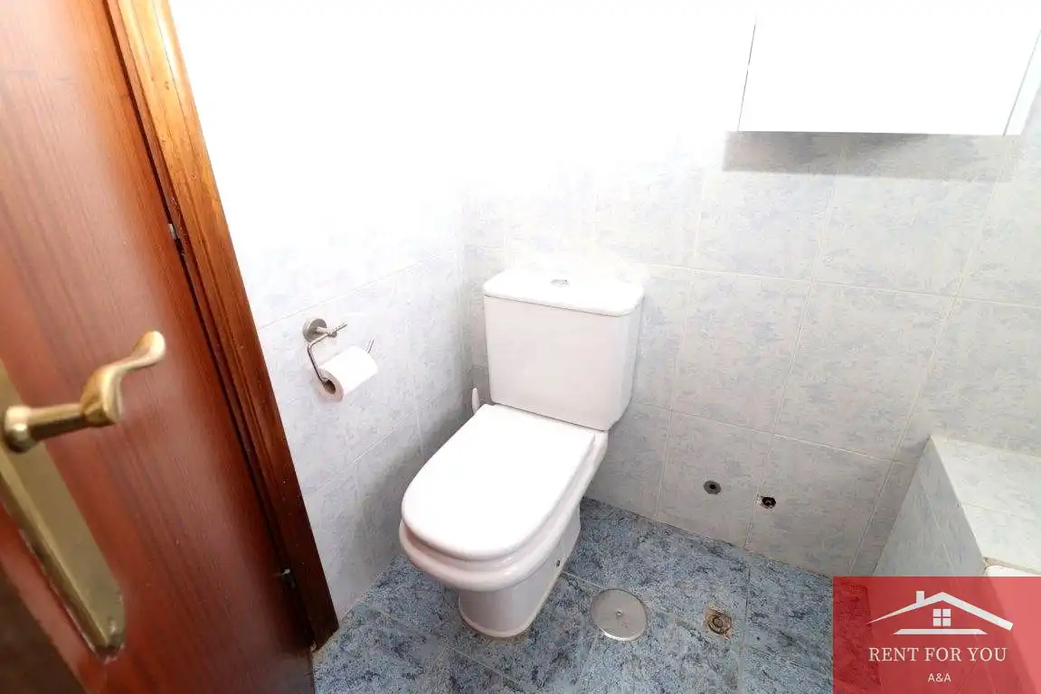 Bany de Casa o xalet de lloguer en Coín amb Aire condicionat, Terrassa i Moblat