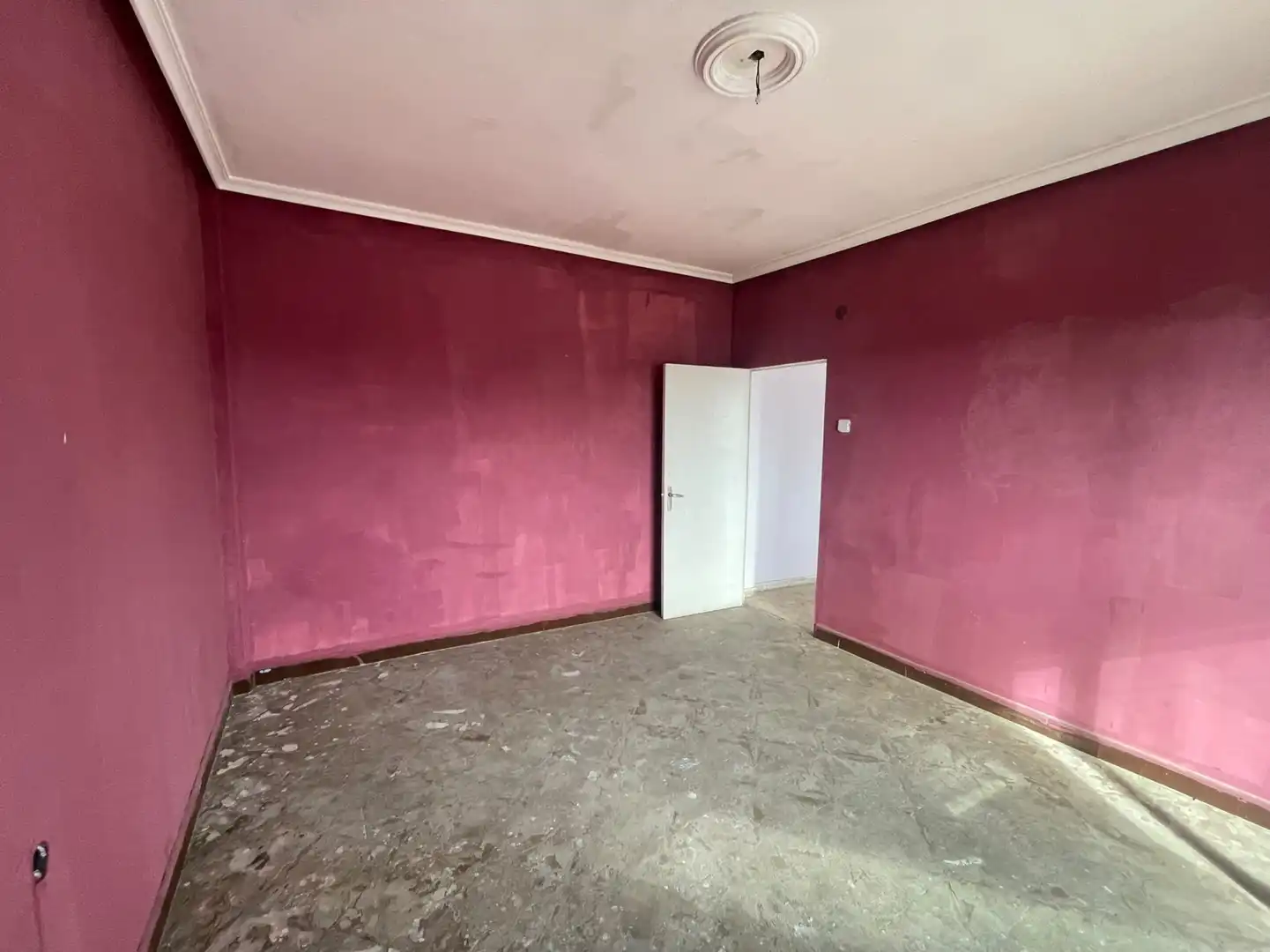 Piso en venta en Avilés con Calefacción y Balcón