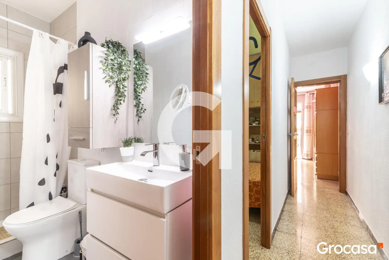 Badezimmer von Wohnung zum Verkauf in Sant Joan Despí mit Klimaanlage, Heizung und Balkon
