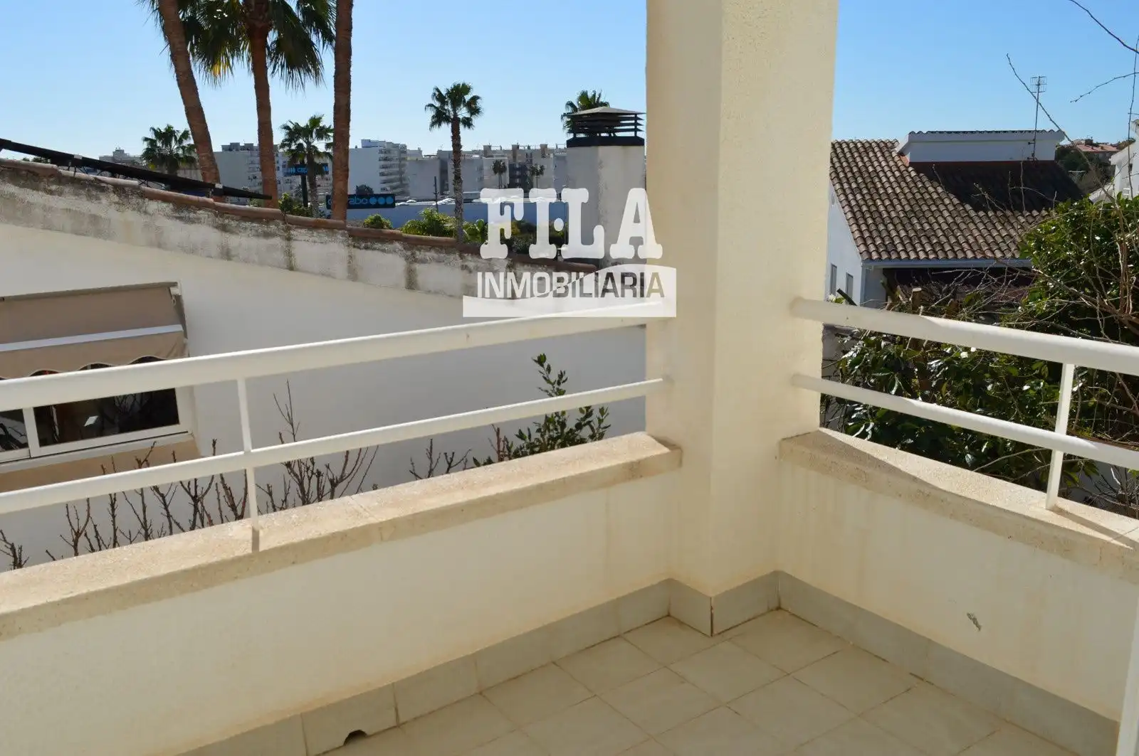 Vista exterior de Casa o xalet en venda en Calafell amb Calefacció, Terrassa i Traster