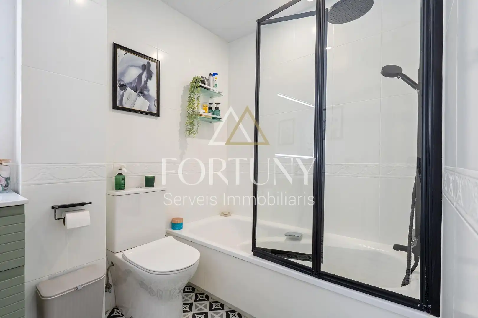 Baño de Piso en venta en Reus con Piscina comunitaria
