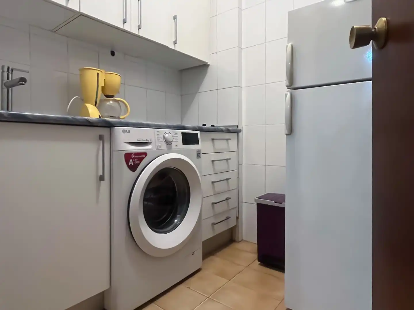Küche von Wohnung zur Miete in Sevilla mit Klimaanlage, Heizung und Terrasse