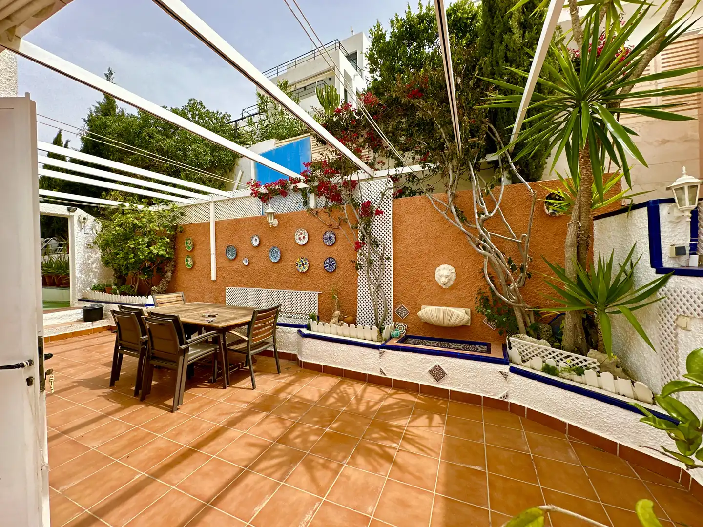 Houses for sale in Calle Montemar, San José