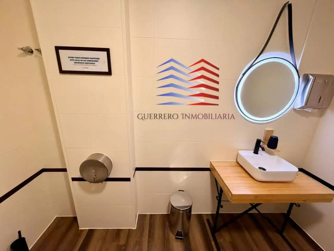 Bathroom of Commercial properties for rent in Ourense Capital   with Air Conditioner and Alarm