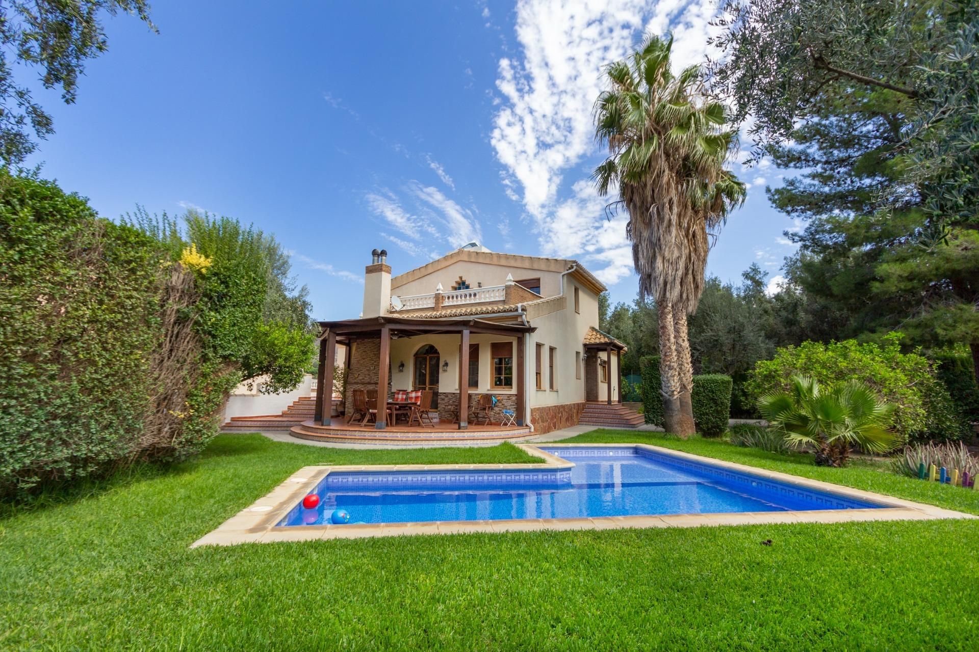 Piscina de Casa o xalet en venda en El Valle amb Aire condicionat, Calefacció i Jardí privat