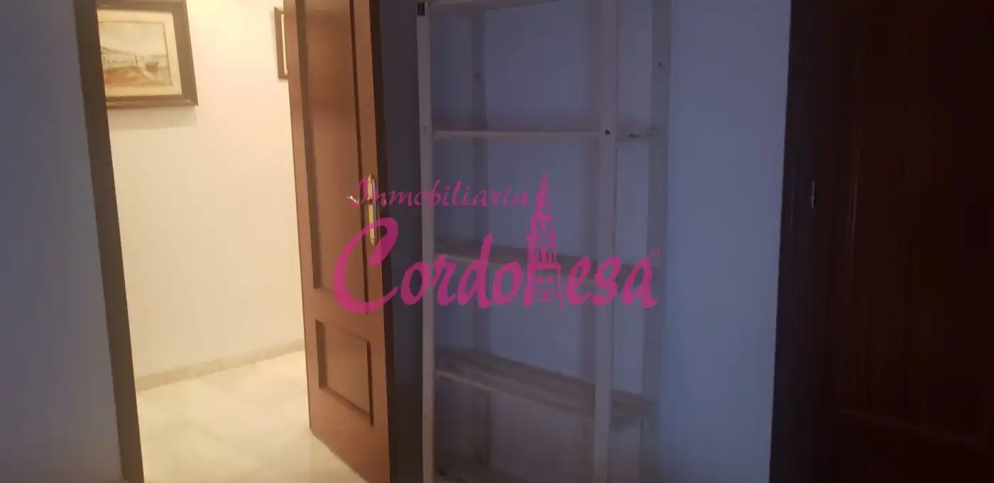 Habitación de Piso de alquiler en Córdoba con Aire acondicionado, Calefacción y Amueblado