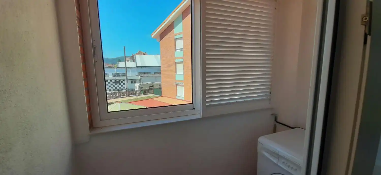 Terrassa de Pis en venda en Bárcena de Cicero amb Calefacció, Traster i Moblat