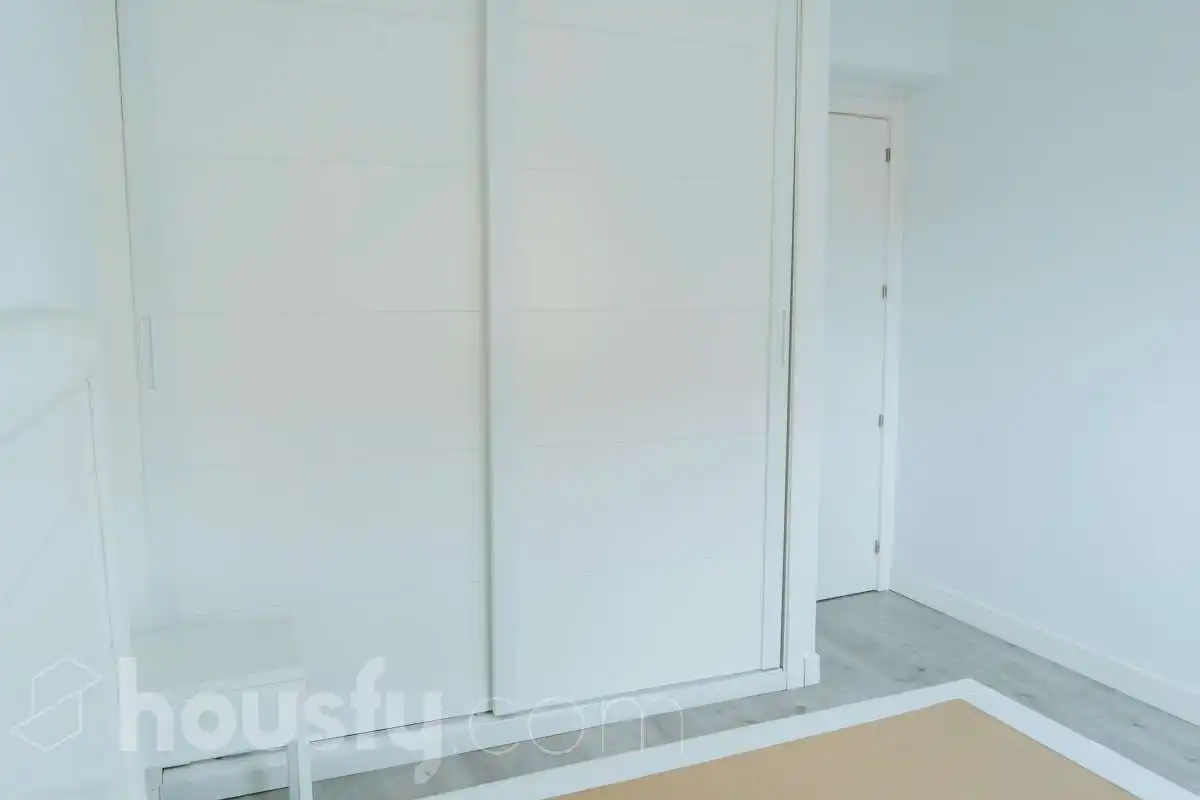 Wohnung zur Miete in Calle de Salas Barbadillo, Pueblo Nuevo