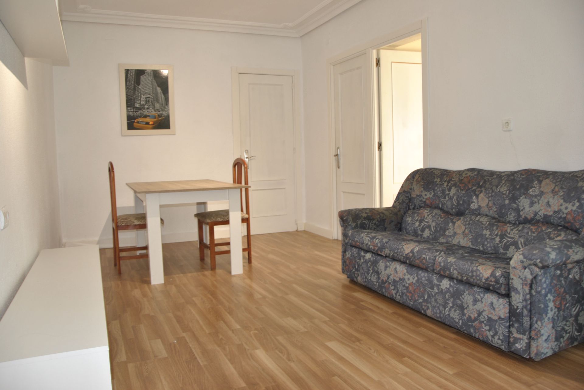 Living room of Flat to rent in Plasencia  with Air Conditioner, Heating and Terrace